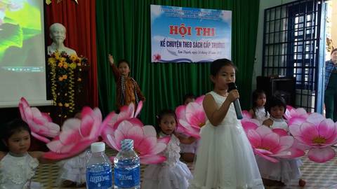 Hội thi " kể chuyện theo sách" năm học 2018 - 2019