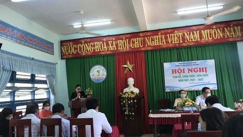 Hội nghị CBCCVC Trường TH Nguyễn Thị Minh Khai - năm học: 2021-2022