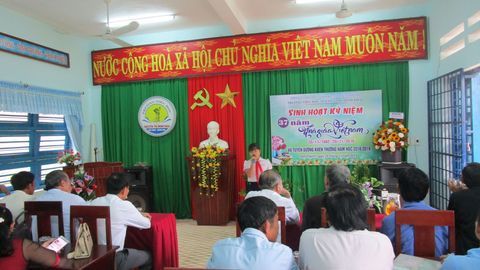 TỔ CHỨC SINH HOẠT KỈ NIỆM 37 NĂM NGÀY NHÀ GIÁO VIỆT NAM (20/11/1982 - 20/11/2019)